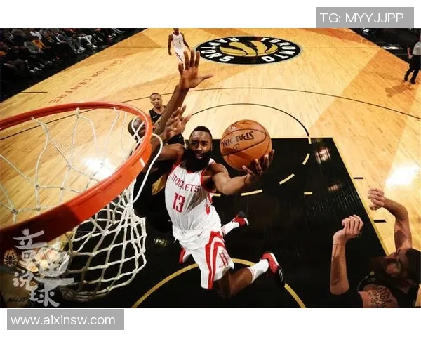 火箭队连胜止步，保罗感慨不已：坚持与荣耀的背后故事